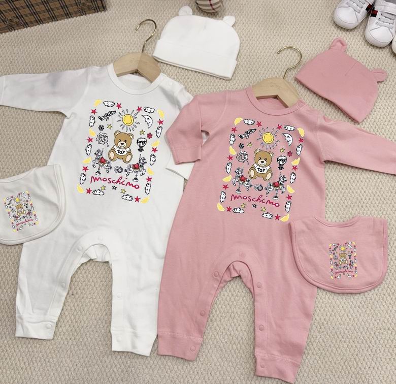 Moschino sz59 66 73 80 85 90 23